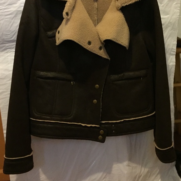 Coat - Picture 2 of 4